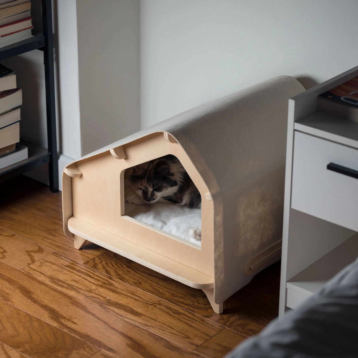 Rawry: Luxe Pet Cabin (Final Sale)