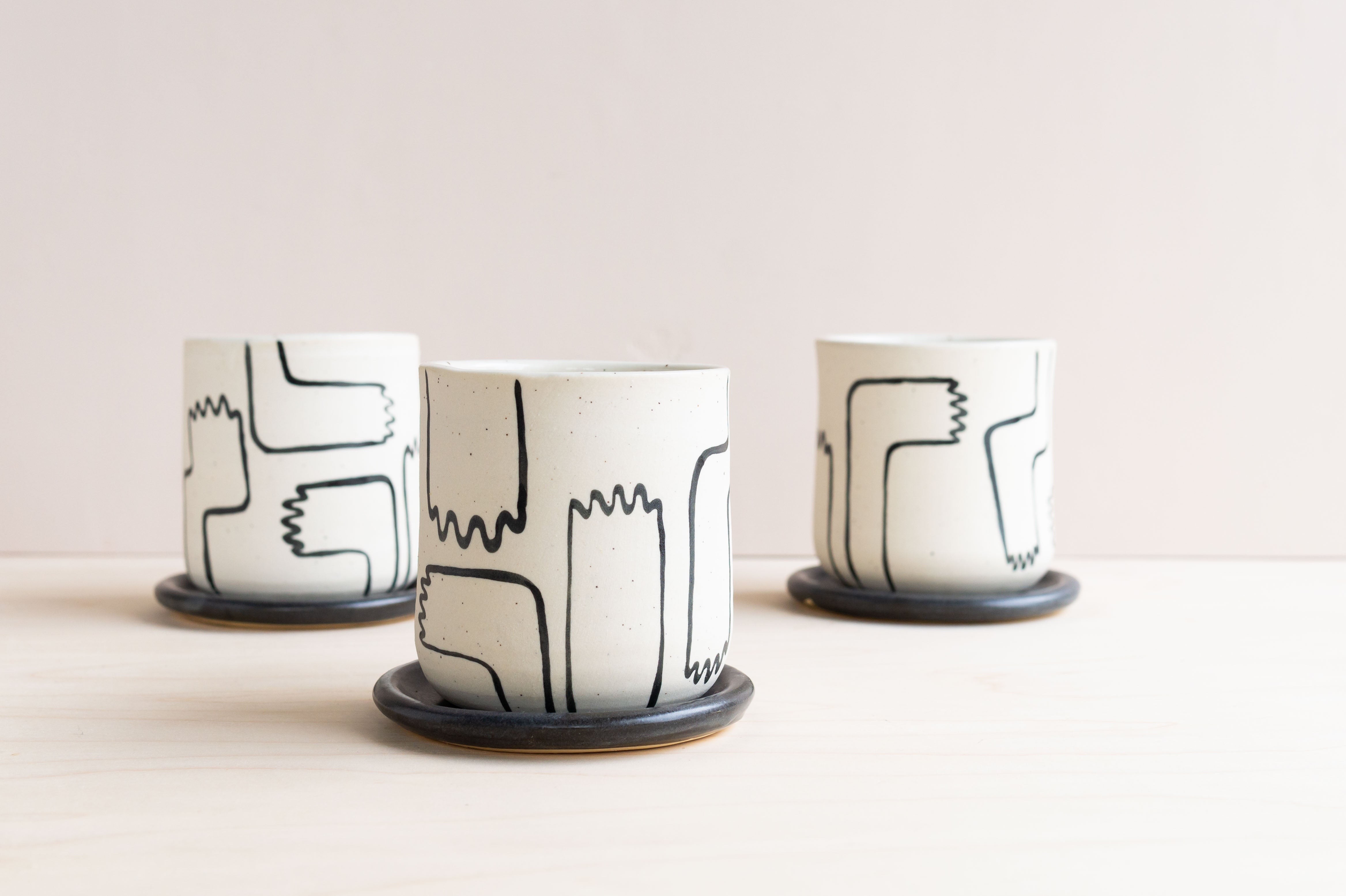 Echeri Ceramics: Manos Planter and Plate