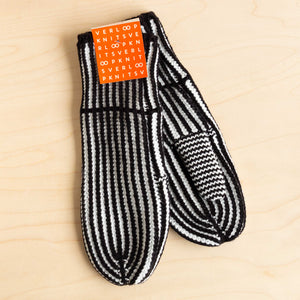 Verloop: Stripe Knit Mittens