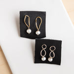 Uni: Twist Pearl Studs