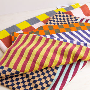 Verloop: Desert Knit Throw Blanket (Various)