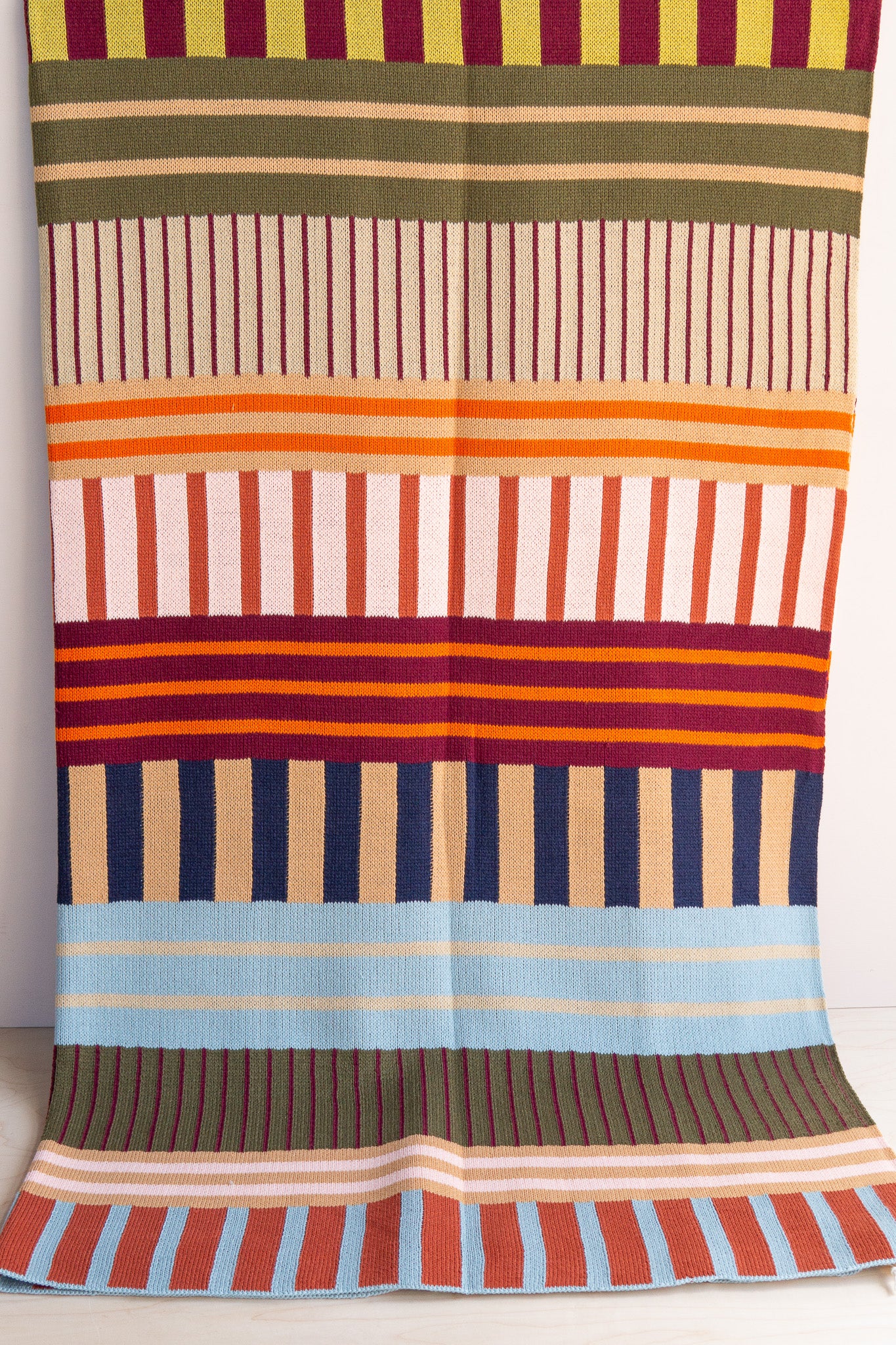 Verloop: Desert Knit Throw Blanket (Various)