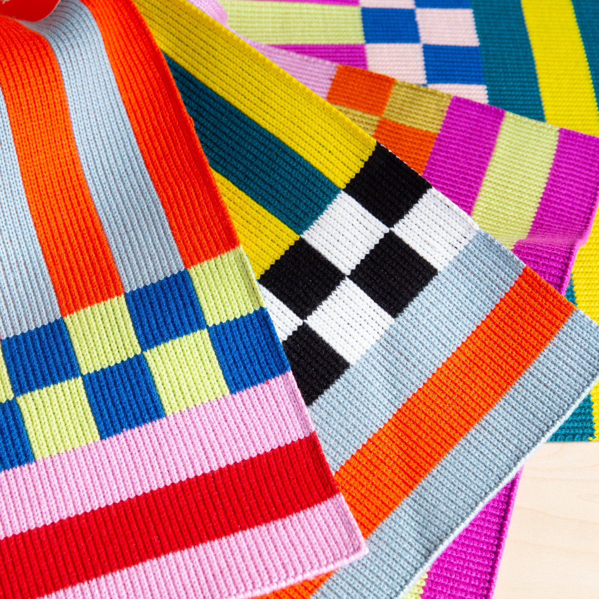 Verloop: Rainbow Pattern Patch Placemat Set of 4