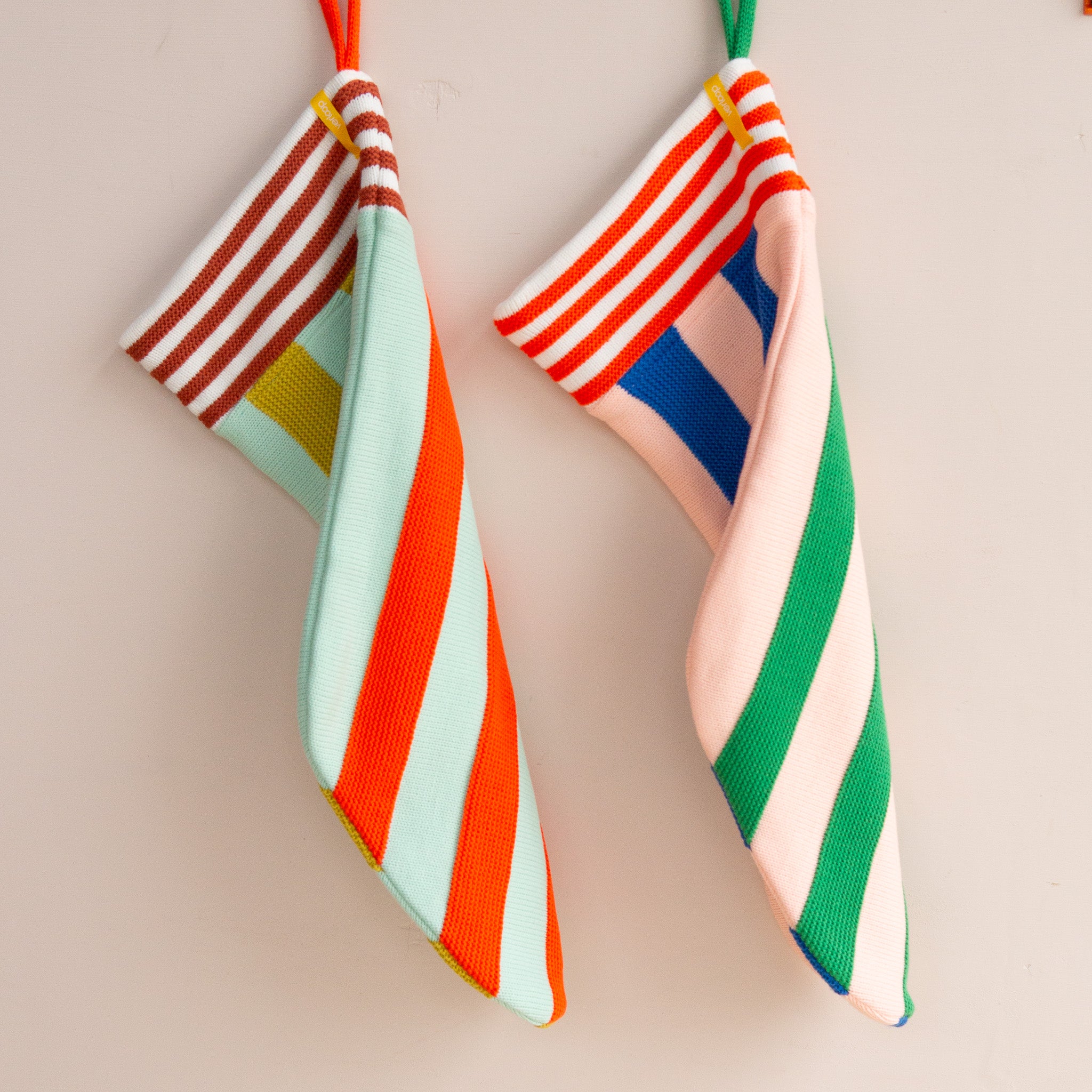 Verloop: Super Stripe Holiday Stocking