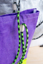 KNDZ: Electric Current Tote