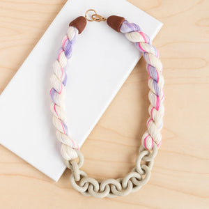 Barrow: Link Collar Necklace in Unicorn and Cream Porcelain