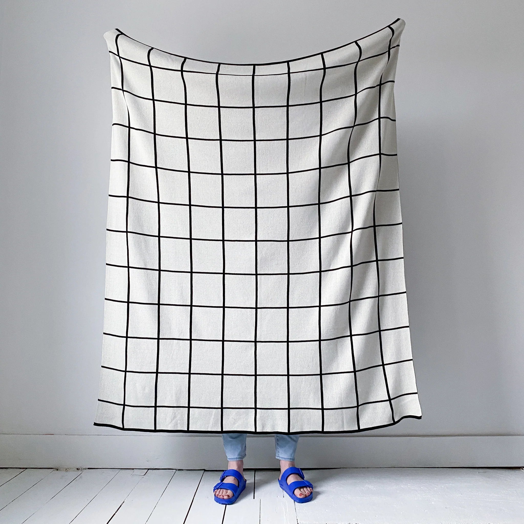 Sophie Home: Cotton Knit Grid Blanket