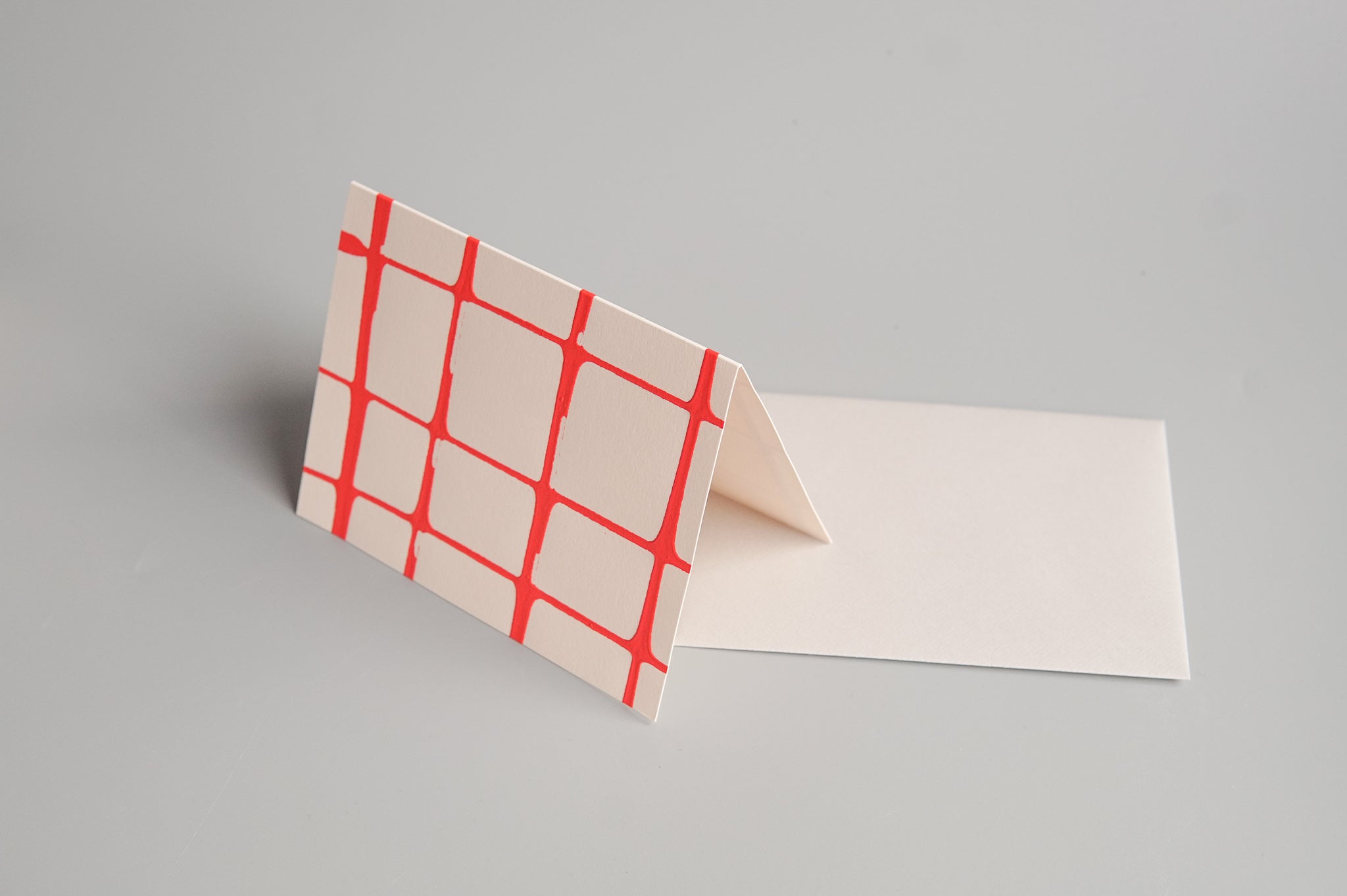 Moglea: Red Grid Stationery Set