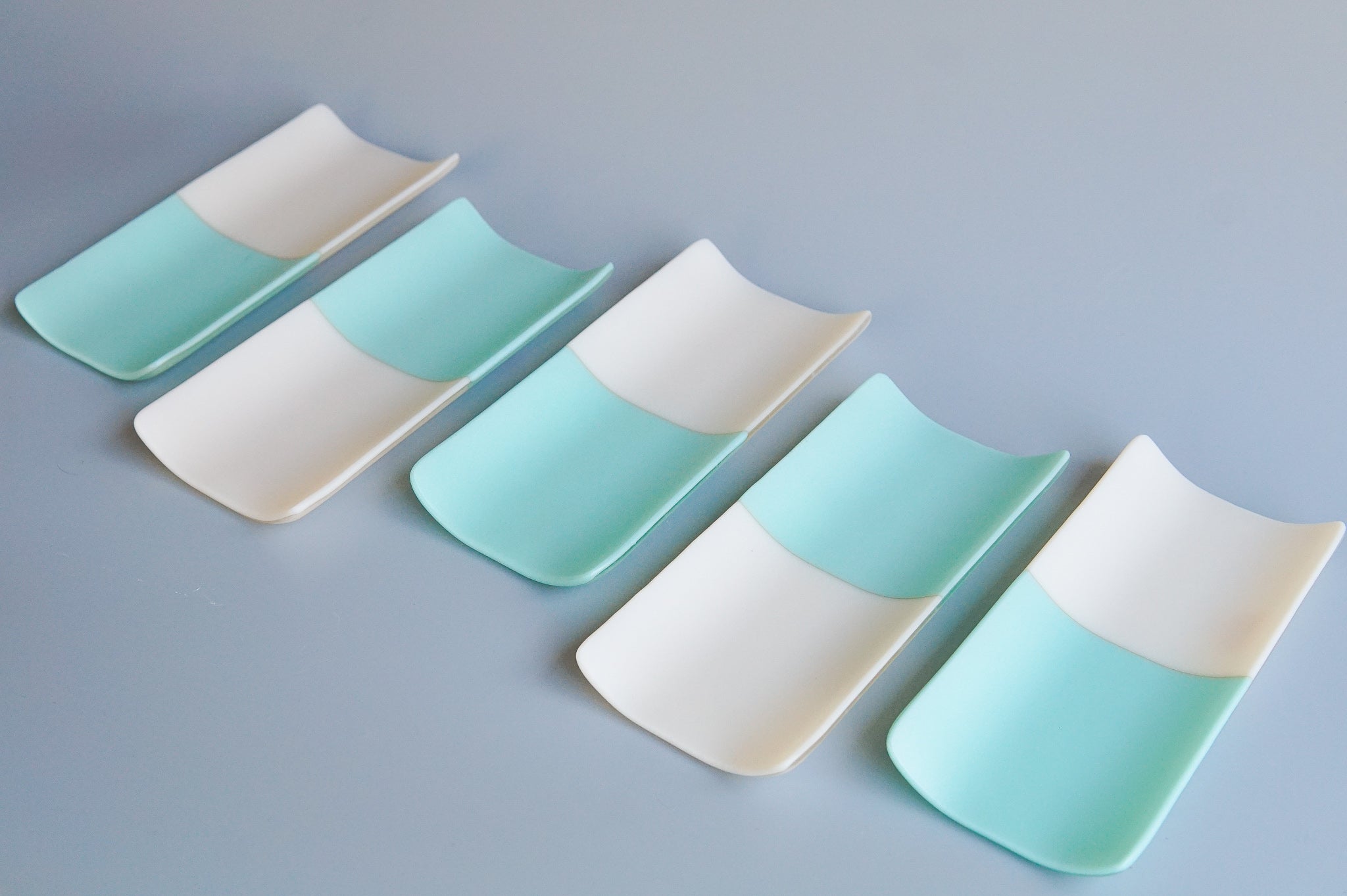 Camp Copeland: Long Colorblock Tray Peach/Pistachio