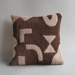 Ito: 18 x 18 "Figures" Tufted Cushion Cover