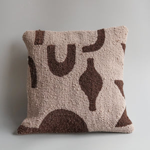 Ito: 18 x 18 "Figures" Tufted Cushion Cover