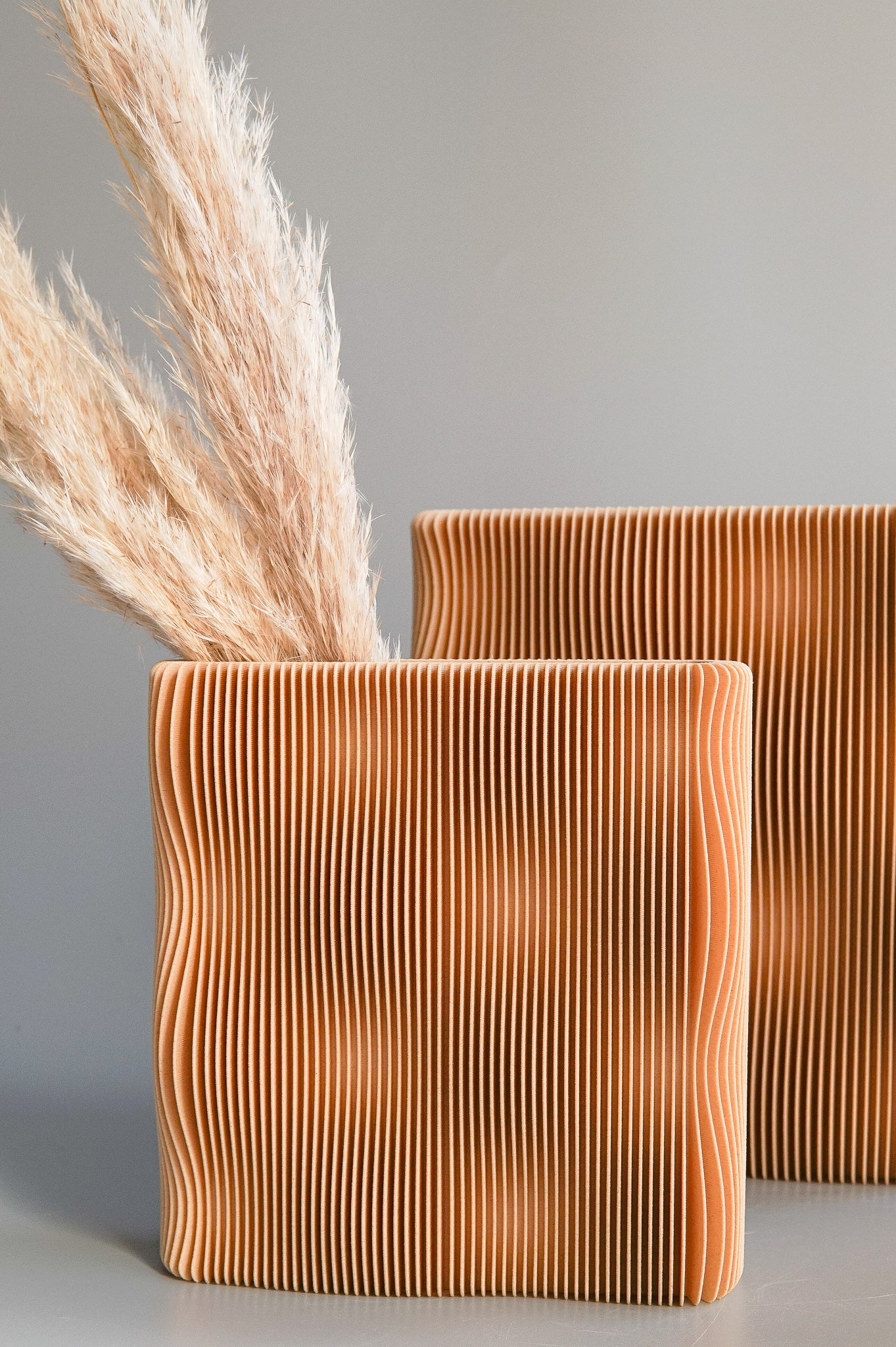 Minimum Design: Tide Vase Natural Wood
