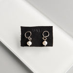 Uni: Twist Pearl Studs