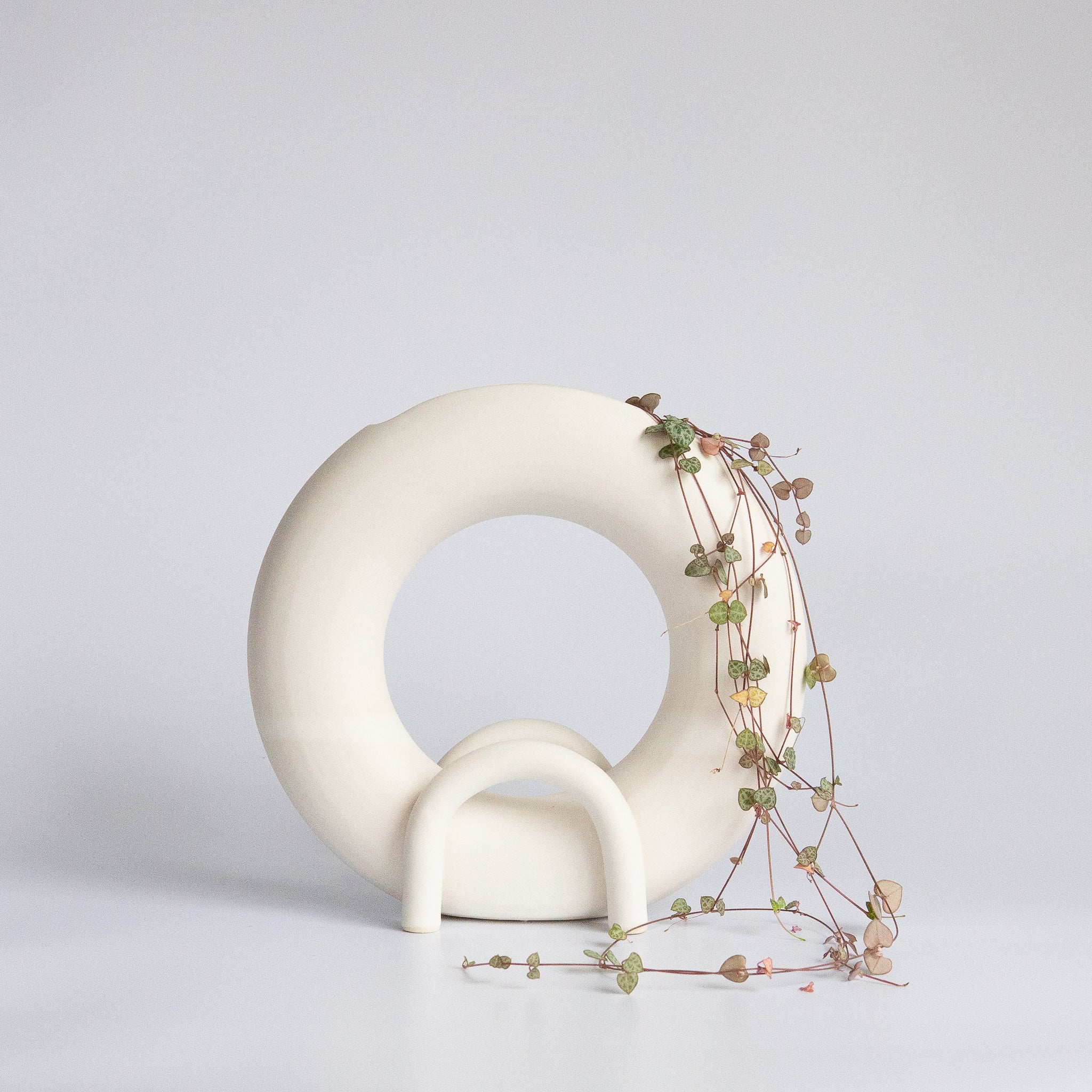EKUA Ceramics: Scorpio Vase