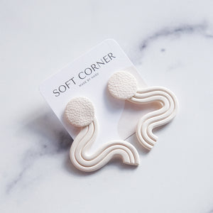 Soft Corner: Celia Earrings