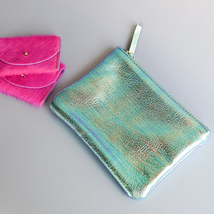 Primecut: Leather Zipper Pouch Iridescent