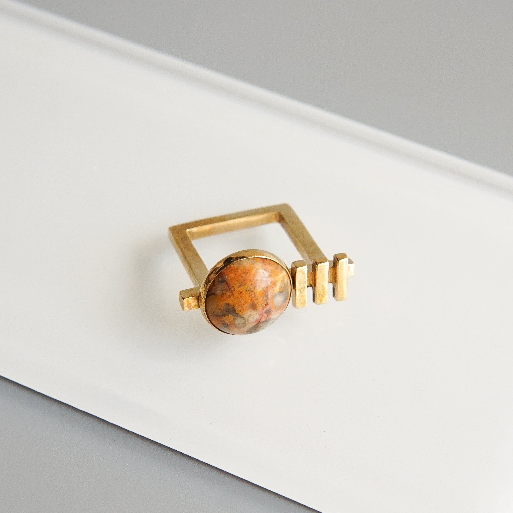 Lindsay Lewis: Ada Ring