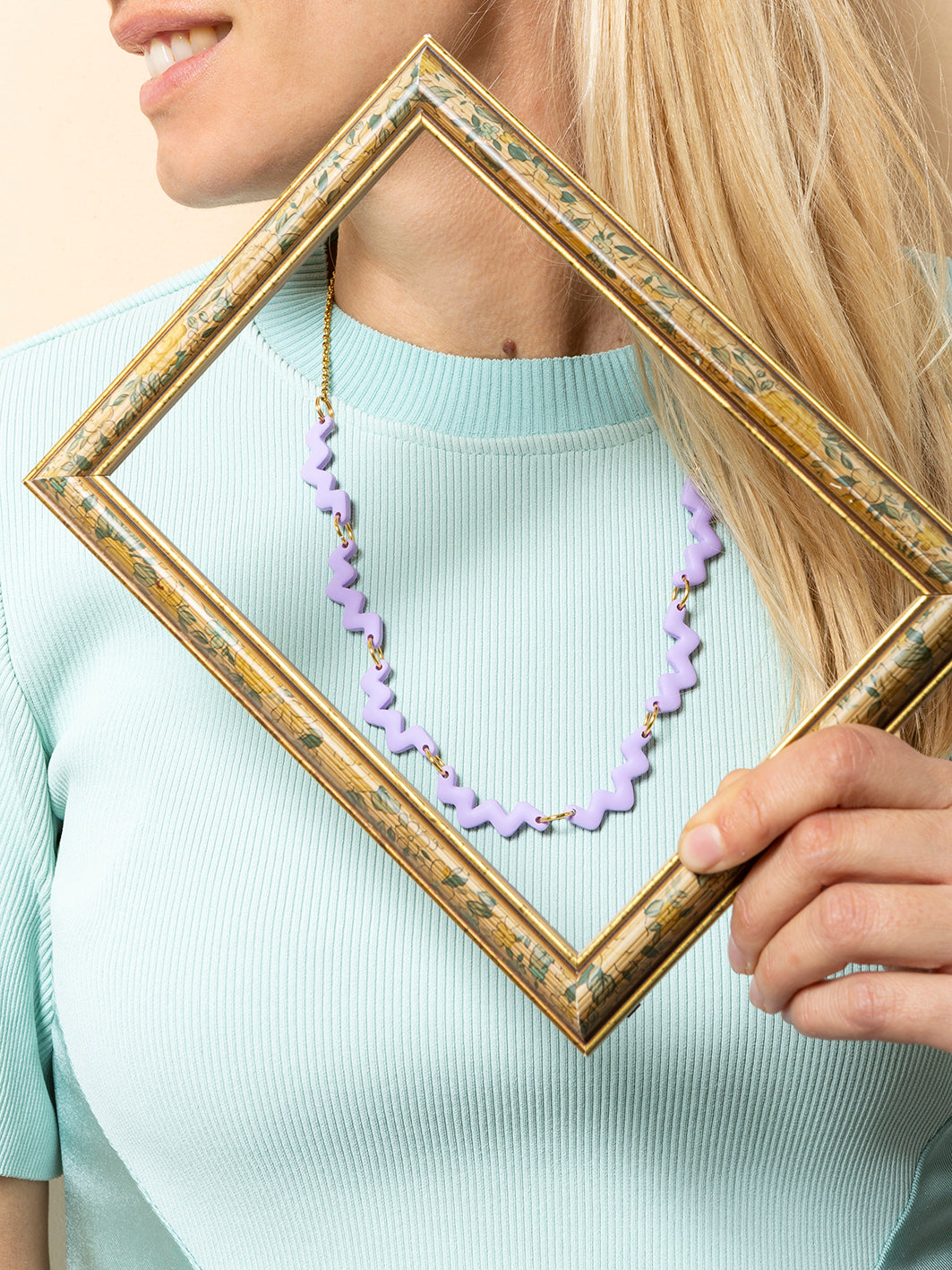 La Tusa: Lilac Serpentine Necklace